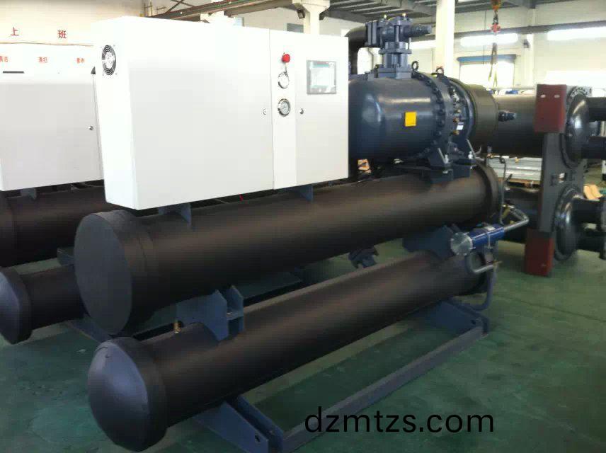 水源熱泵(beng)冷(leng)水機組(zu)